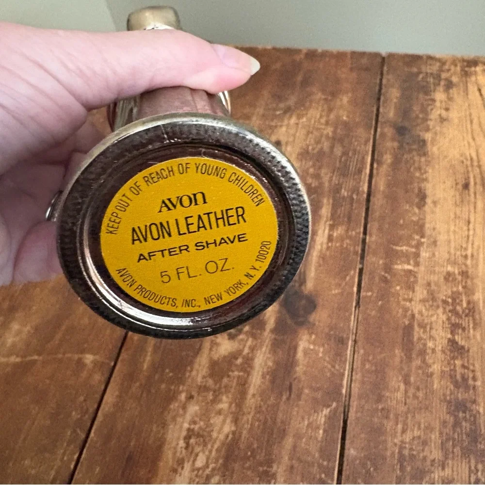 💚Avon Vintage Pony Post Leather After Shave Decanter